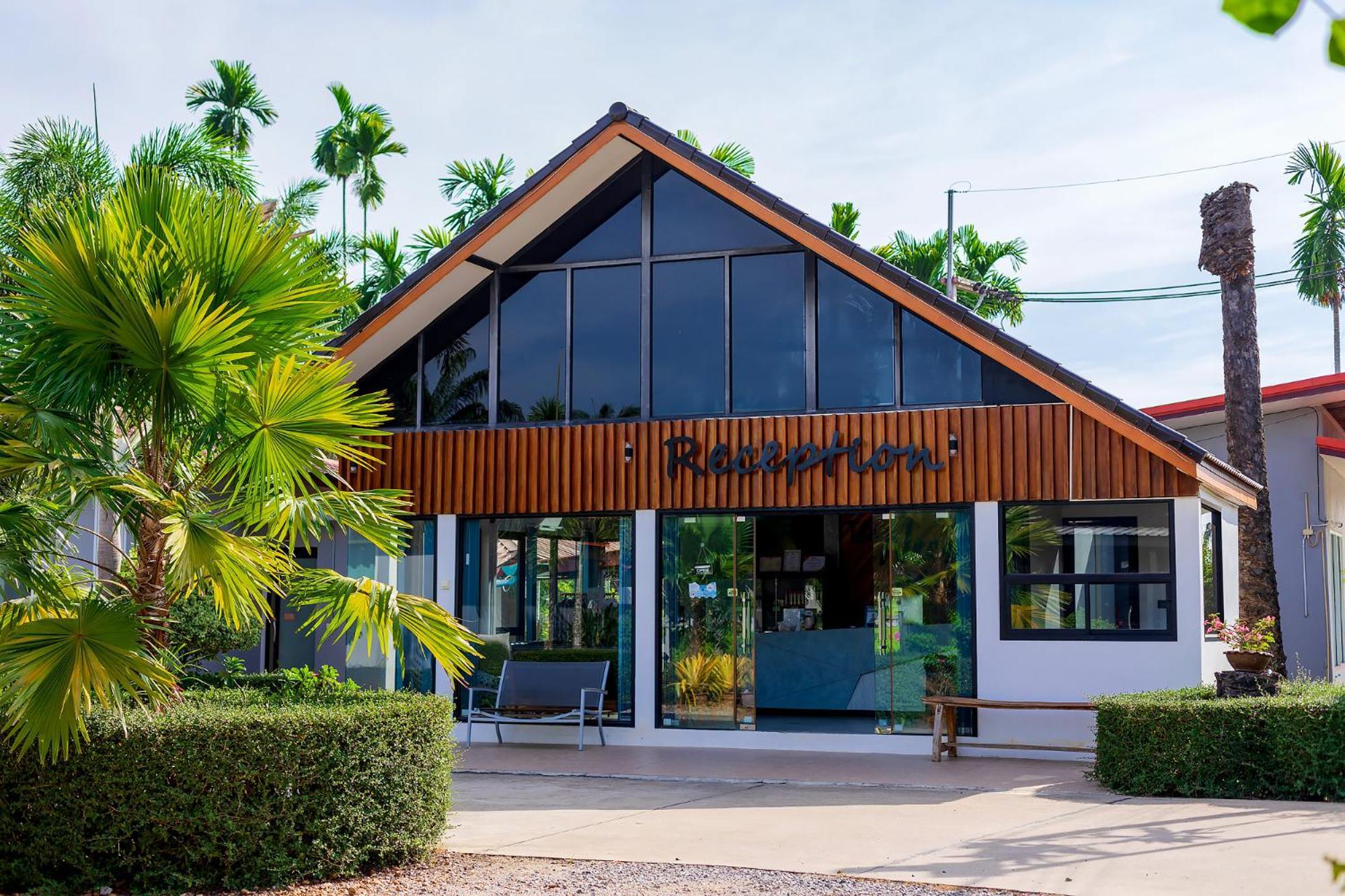 Neenlawat Riverside Surat Thani Dış mekan fotoğraf